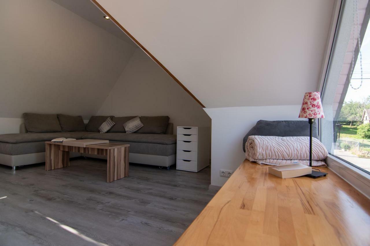 Ferienhaus Goermer Mit Wasserbett Schmolln  Luaran gambar